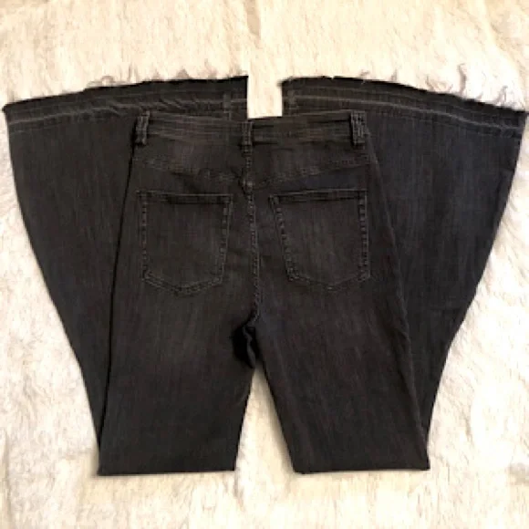 “NEW” Free People Irreplaceable Super Flare Jean - Picture 3 of 5